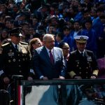López Obrador aprovecha los festejos patrios para lanzar otro pulso a la Suprema Corte